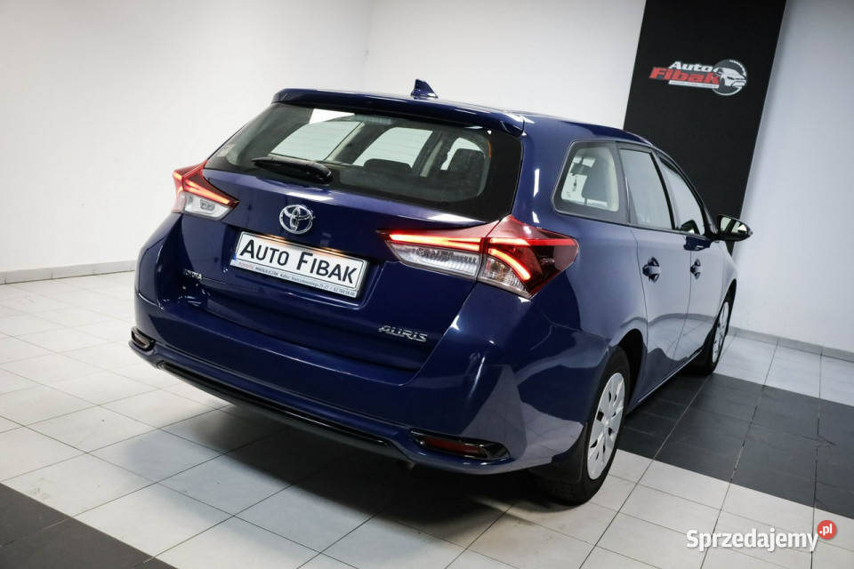 Toyota Auris 13 BenzynaSalon PolskaVat23 II 2012 106000km Auris Konstantynów Łódzki