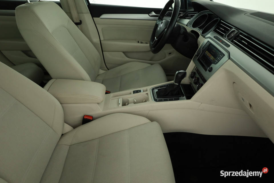 VW Passat 20 TDI nawigacja