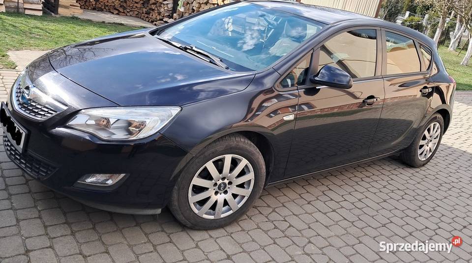 Opel Astra J 16 rocznik 2010 Astra Jasło