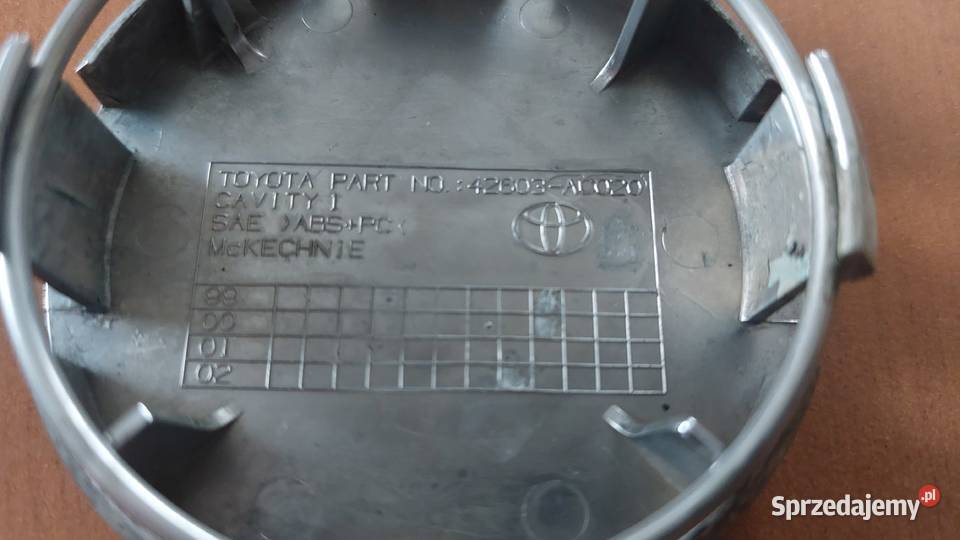 Dekielek TOYOTA 63 mm 42603AC020 2 sztuki Szczecin