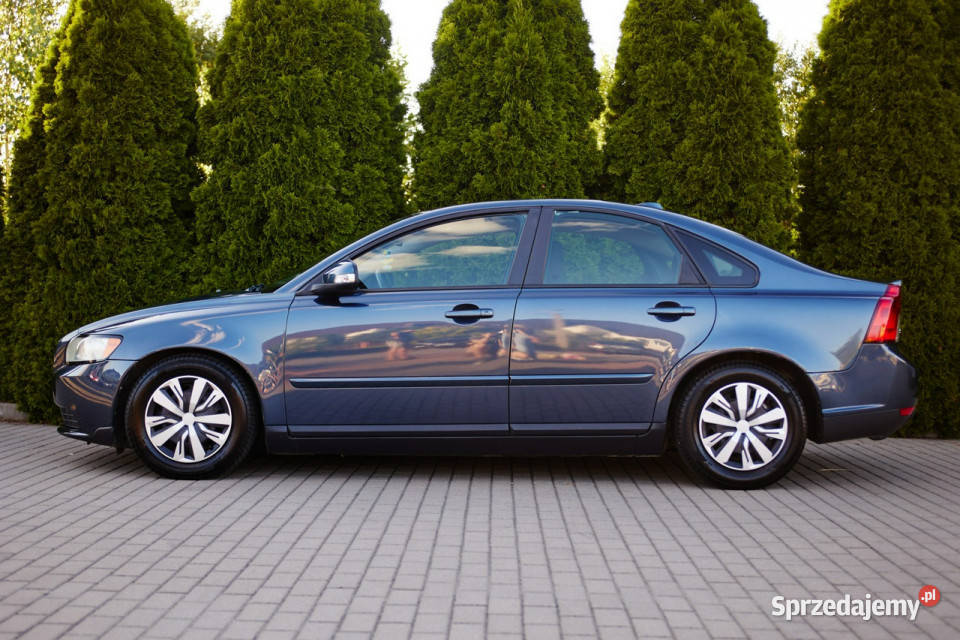 Volvo S40 16HDIDRIVENAVIKLIMA II 2004 wielofunkcyjna kierownica Rzekuń