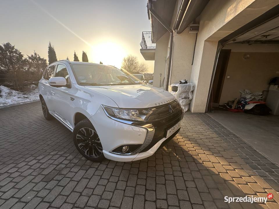 Mitsubishi Outlander hybryda plug in zasięg 34 Gdańsk sprzedam