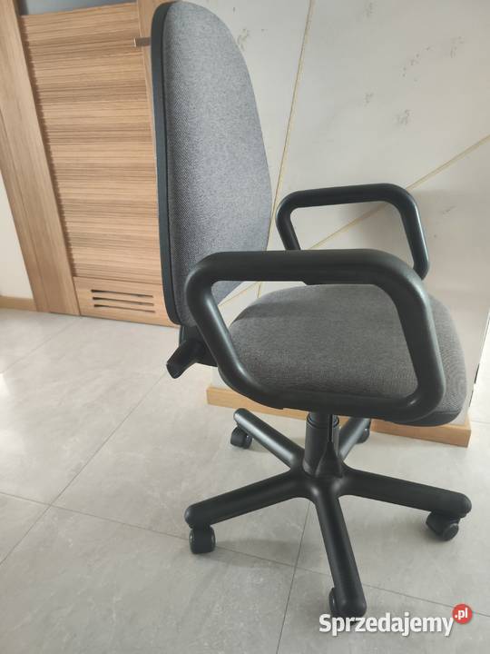 Krzesło biurowe obrotowe Grand Lublin