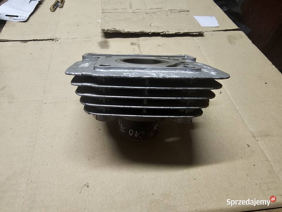 Hyosung GV 125 cylinder tył gv125 aquila 125 dolnośląskie Jelenia Góra