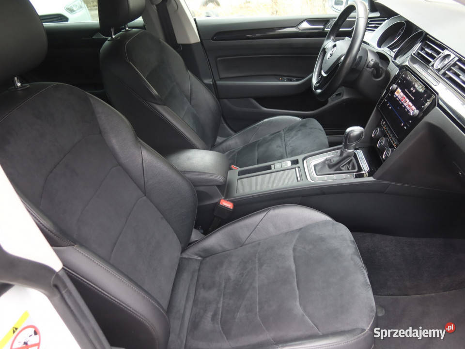 VW Arteon 20 TSI Katowice