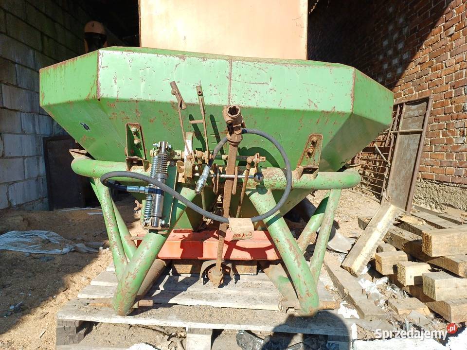 Sprzedam rozsiewacz amazone zaf 1003 na Amazone łódzkie Żychlin