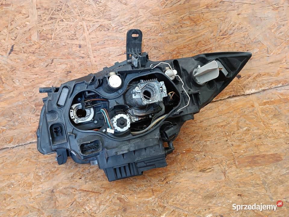 LAMPA PRAWY PRZÓD EU XENON 7180836 BMW E87 E81 osobowe wielkopolskie Nowy Tomyśl sprzedam