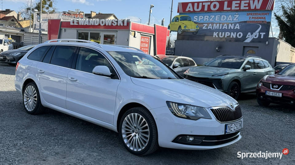 koda Superb 20 Diesel Moc 170 Automat II reflektory ksenonowe