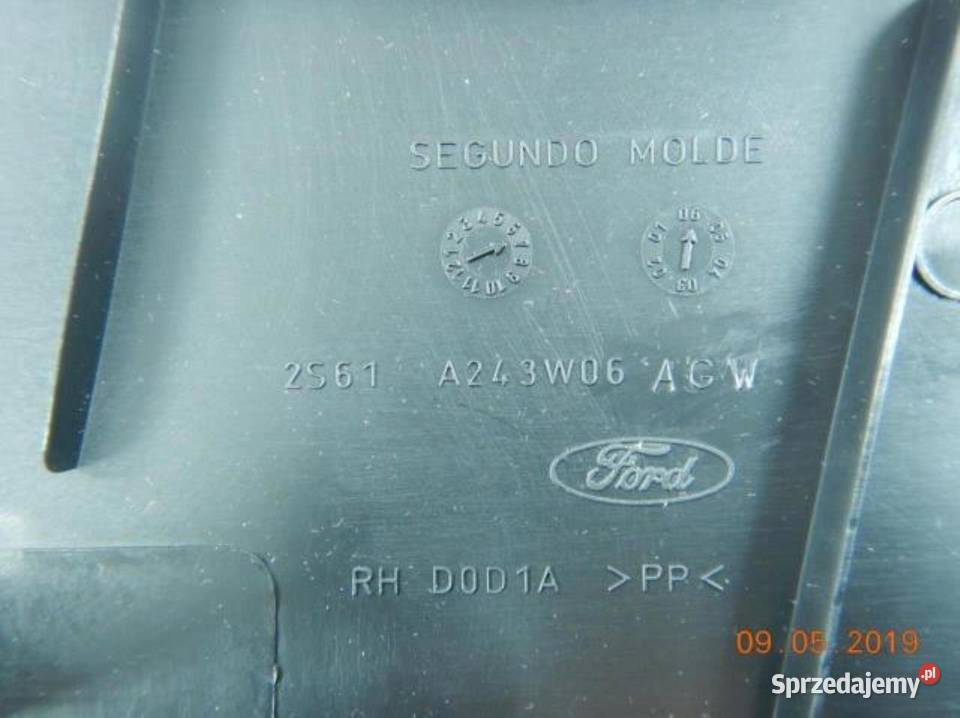 PLASTIK OSŁONA SŁUPKA PRAWA FORD FIESTA FUSION