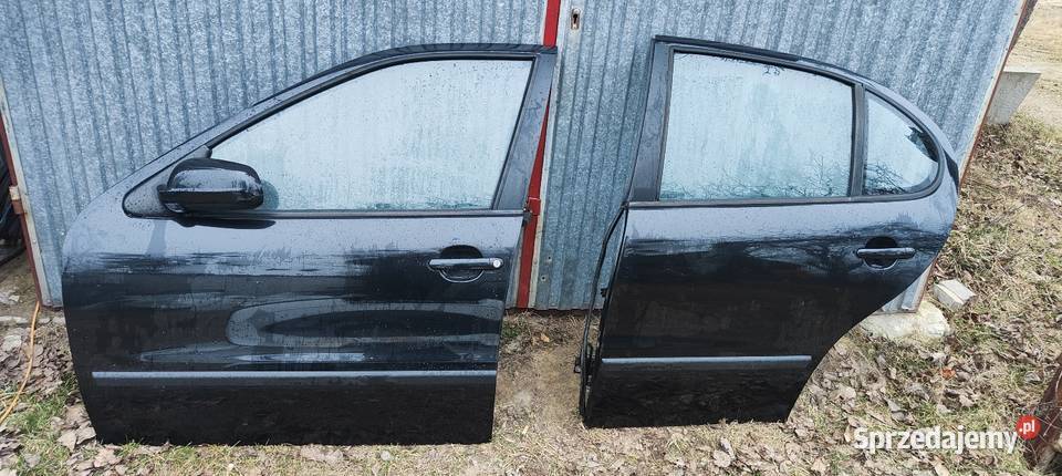Seat Leon Toledo drzwi 4x czarne Rok produkcji 2002 Zwoleń