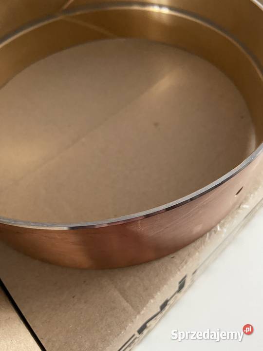 Tuleja zawieszenia osi 82020450 Holland Case Białystok