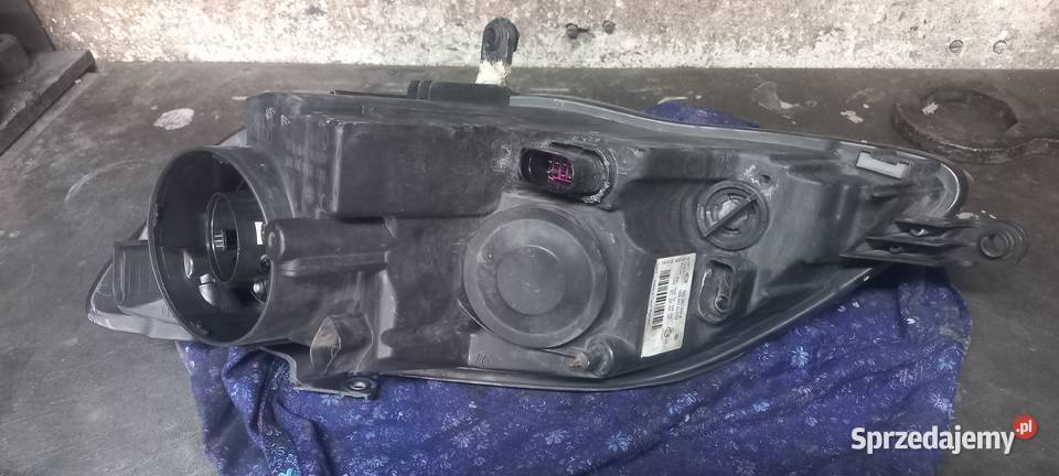 Lampa reflektor prawa przednia Vw Golf 5 Lampy przednie Racibórz