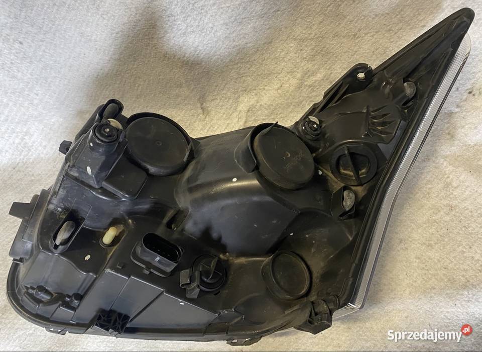 Lampa reflektor prawy przód Ford Transit MK8