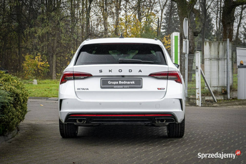 koda Octavia Combi RS 20 TSI 265 DSG Dostępna bluetooth sprzedam