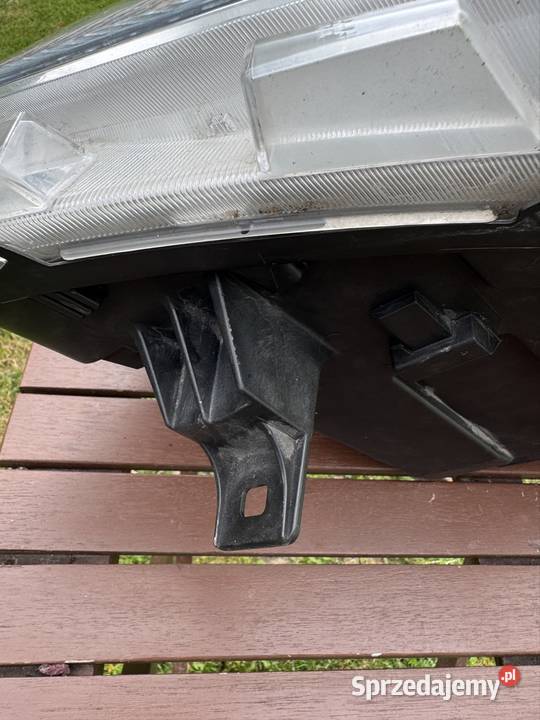 Lampa lewa przednia MERCEDES SPRINTER W910 lewy lubelskie Gościeradów Ukazowy
