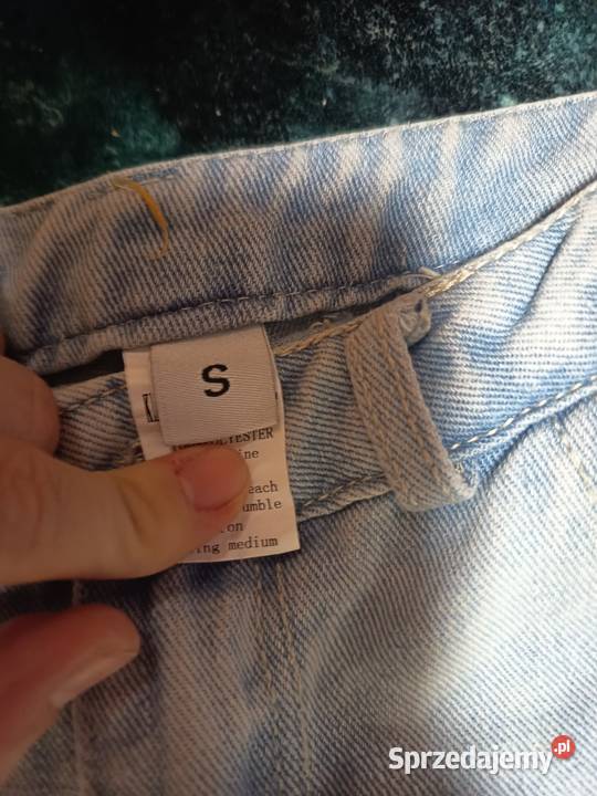 Paka 4 jeansów w rozmiarze MS Jadów