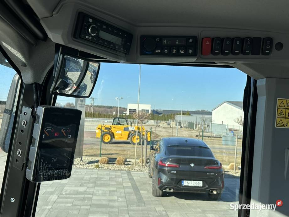 ŁADOWARKA KOŁOWA CATERPILLAR 906