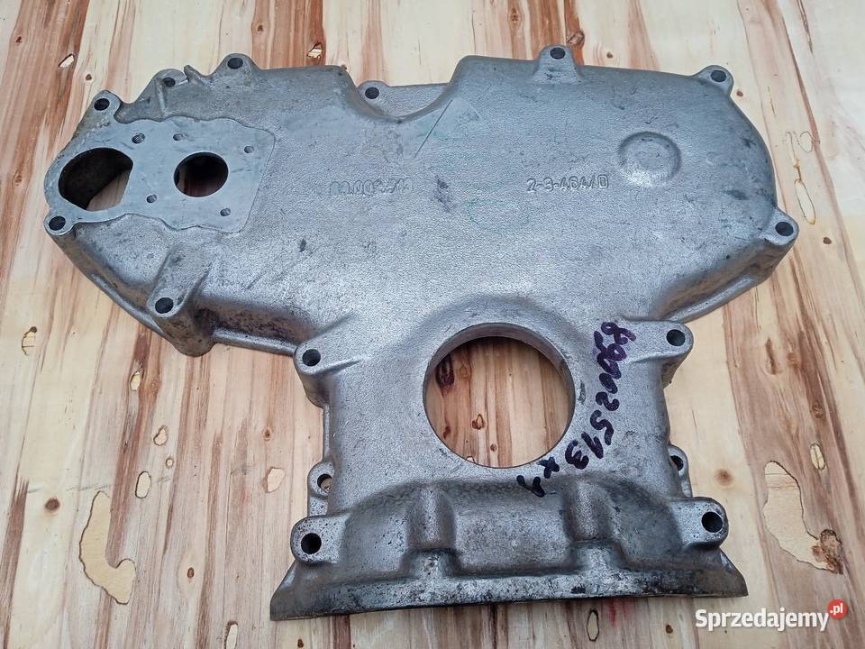 Pokrywa rozrządu do Ursusa 4 i 6 cylindrowego Pruszcz Gdański