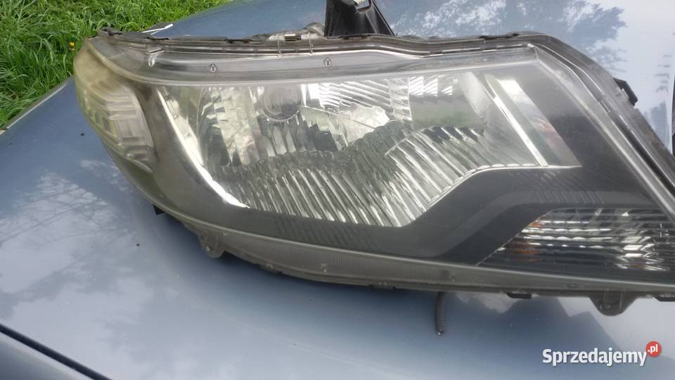 LAMPA PRAWA PRZEDNIA HONDA CITI Elbląg