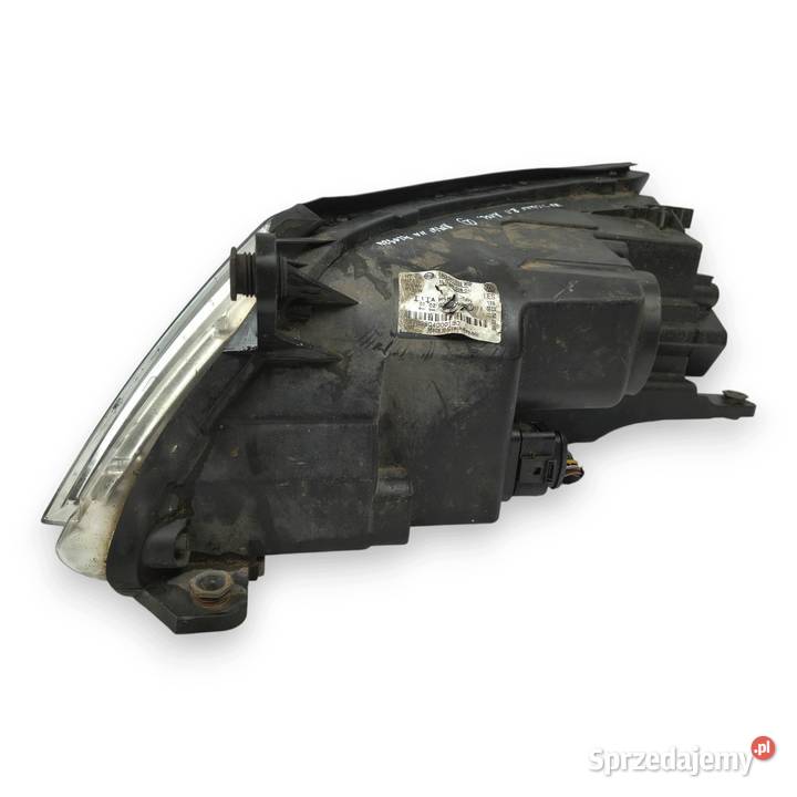 LAMPA PRAWA Volkswagen Tiguan I 20072011 prawy