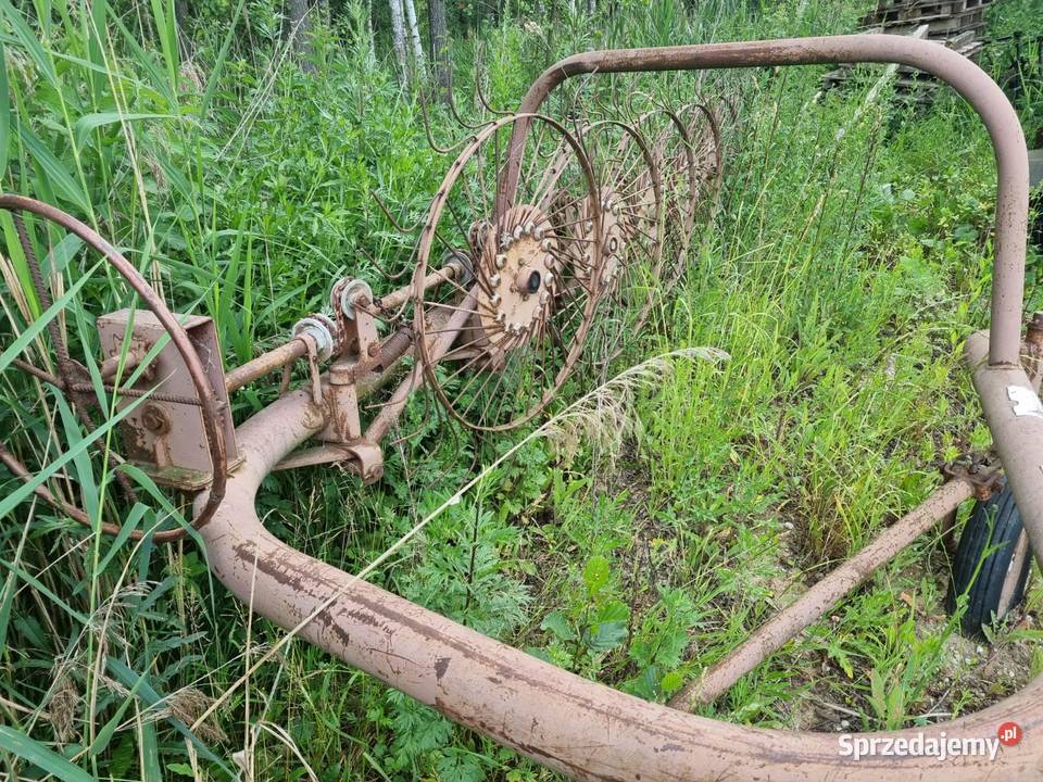 Sprzedam zgrabiarkę pszewracarke Sejny