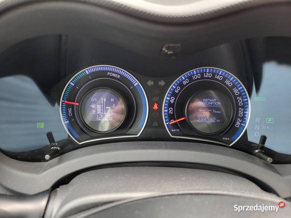 Sprzedam oszczędne auto toyota auris hybryda centralny zamek Inowrocław