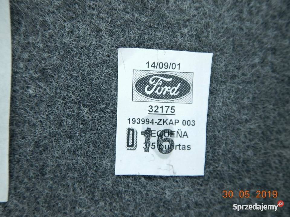 ZAŚLEPKA BAGAŻNIKA PRAWA FORD FOCUS MK1 1131039