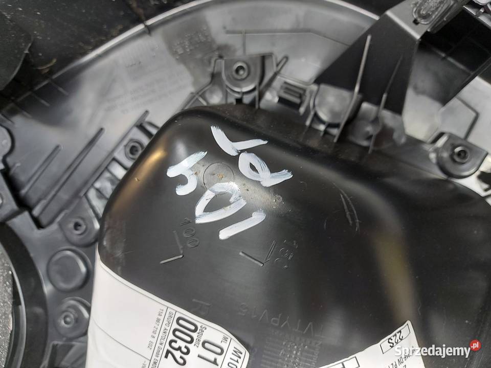 VW ID4 11A 2024r SUV 5D TAPICERKA BOCZEK DRZWI osobowe