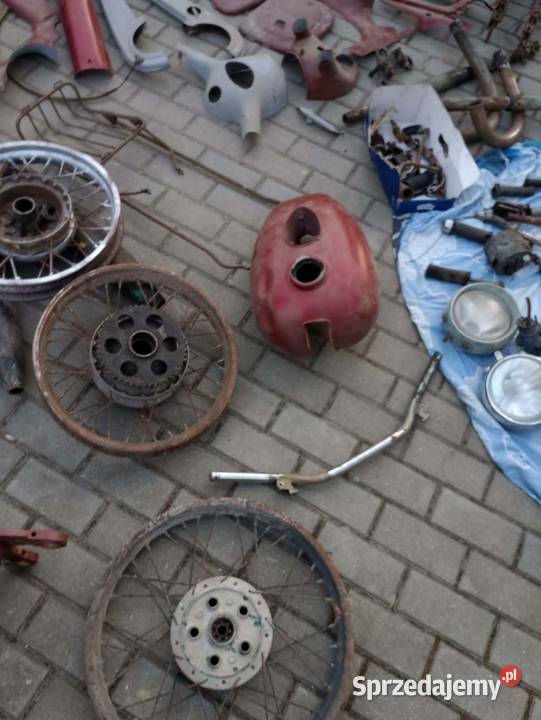 Jawa 250 model 353 osłona łańcucha puszka na Motoryzacja Rzeszów