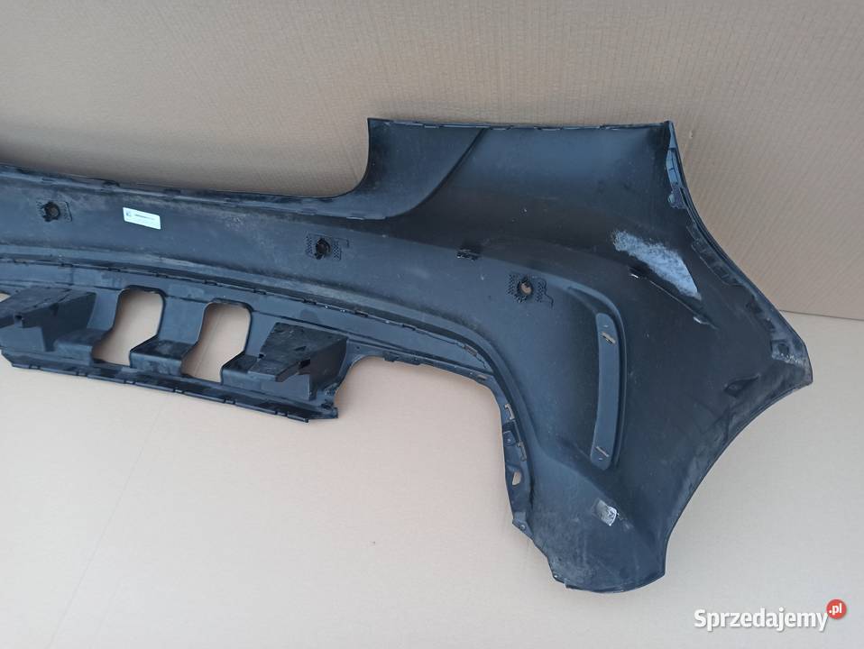 MERCEDES AKLASA W176 AMG ZDERZAK TYŁ TYLNY Karoseria Bieleń