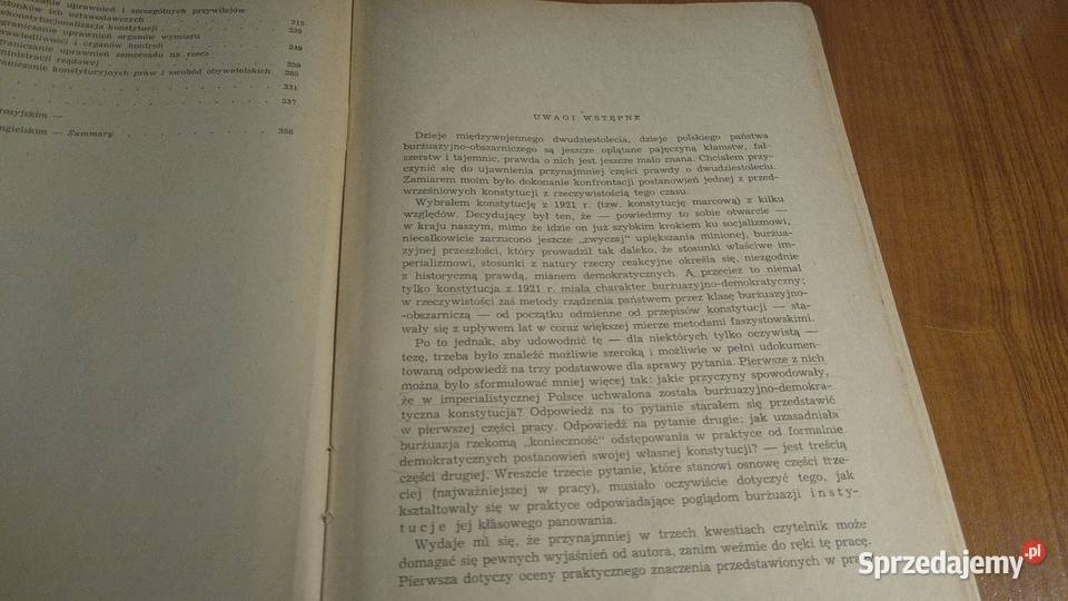 Burżuazyjno obszarnicza konstytucja z 1921 roku Książki naukowe i popularnonaukowe