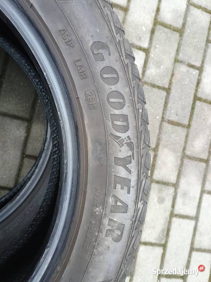 Opony zimowe 23550 R18 Opony