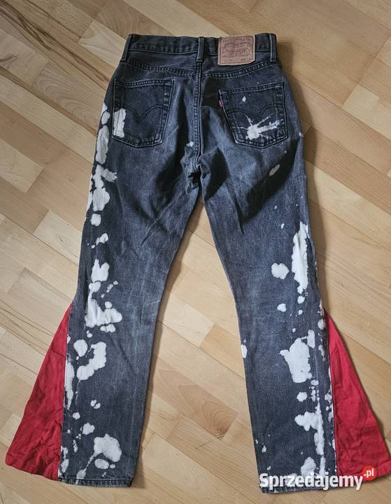 Dżinsy Levi Strauss przerobione na dzwony XS
