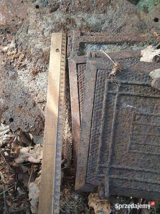 Stare żeliwne drzwi do pieca kotła węglowego Warszawa