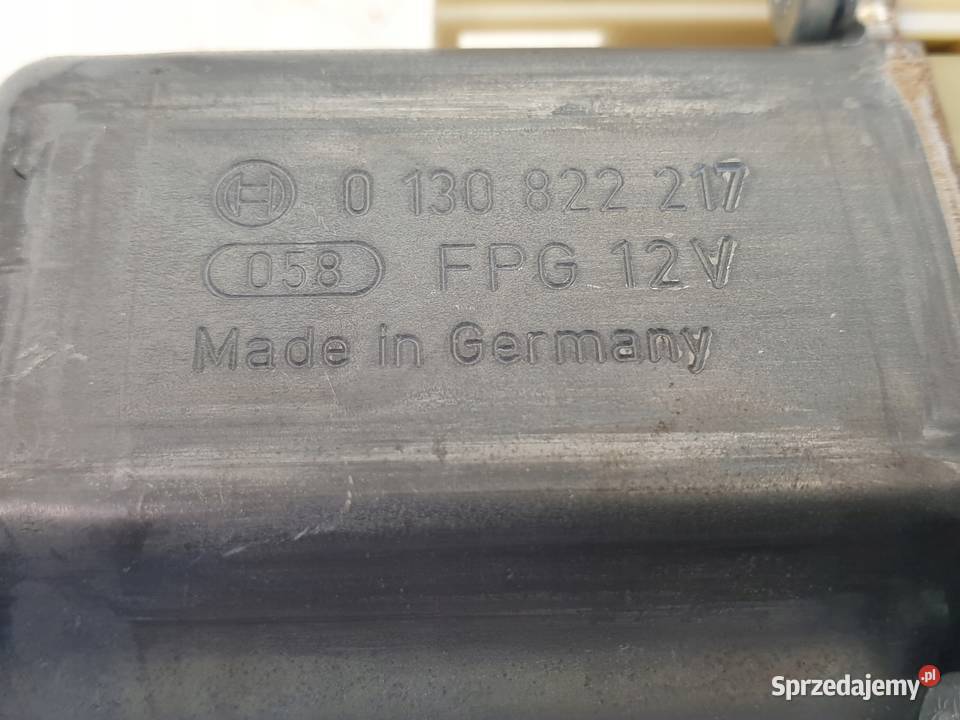 Ford Focus MK2 SILNICZEK PRZEDNIEJ SZYBY lewy