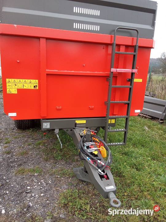 Przyczepa skorupowa URSUS towarowe świętokrzyskie Kielce