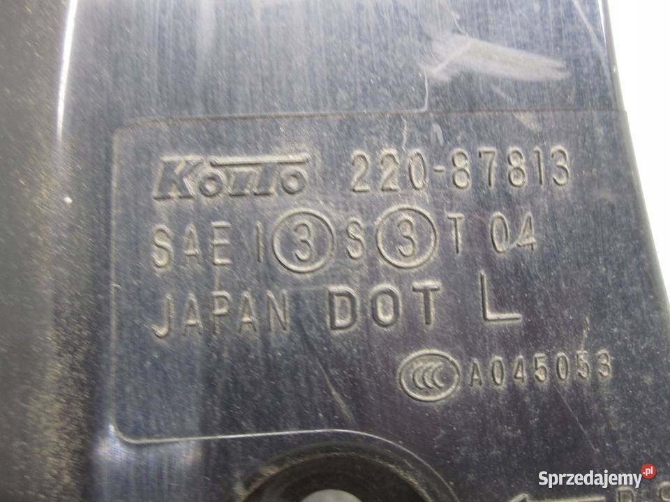 OUTLANDER LIFT II 11r lampa lewa tył 22087813 świętokrzyskie Kielce