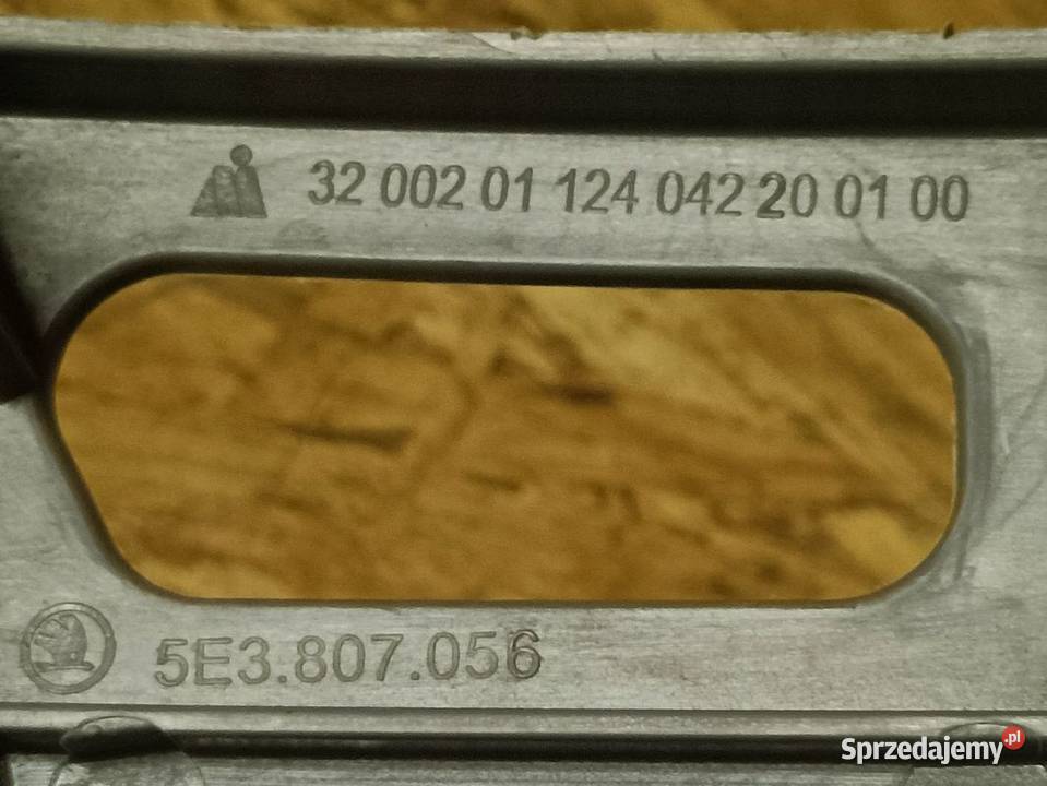 SKODA OCTAVIA 4 19ŚLIZG MOCOWANIE ZDERZAKA PRAWY Pleszew sprzedam