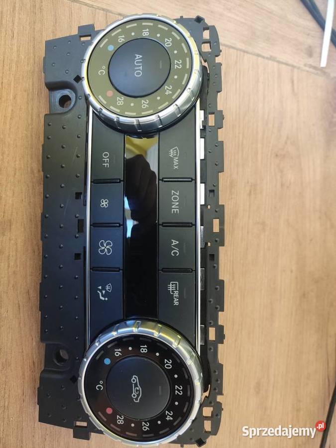 Panel Klimatyzacji A 204 900 43 12 osobowe podkarpackie Kamień