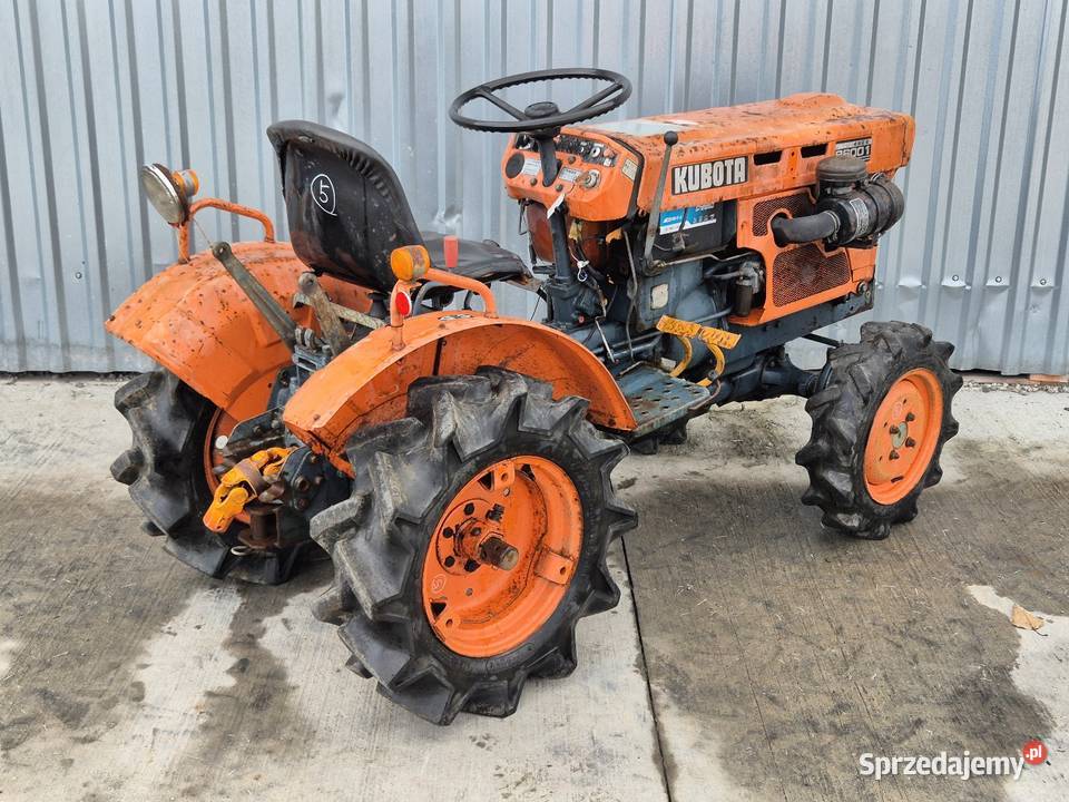 Traktorek traktor KUBOTA B6001D 12 44 Kubota dolnośląskie Małuszyn sprzedam