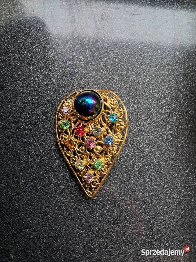 broszka z prlu z perłą i 11 cyrkoniami stan świętokrzyskie Sandomierz