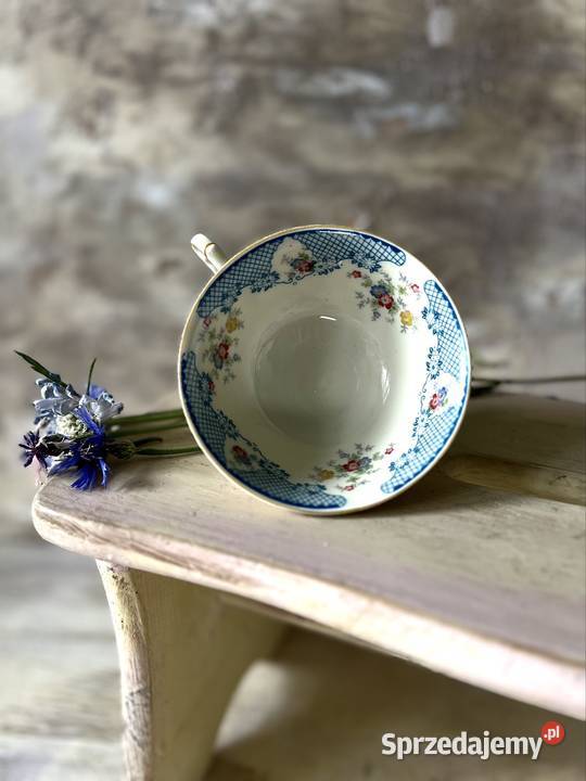 Subtelna porcelanowa filiżanka Bytom