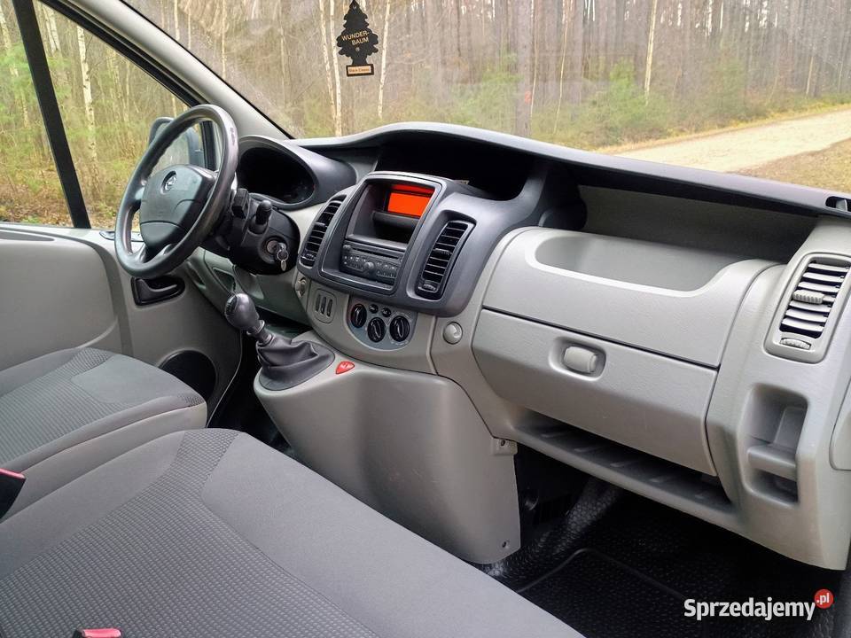 Vivaro 20 CDTI 9Cio Osobowy Klima Skrzydełka Hak Mielec