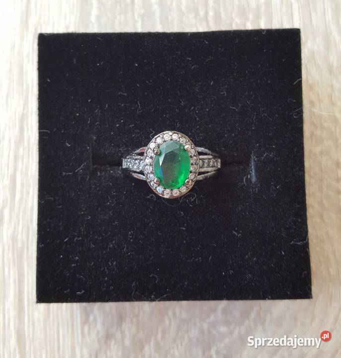 Nowy czarny pierscionek zielone oczko cyrkonia Szczecin