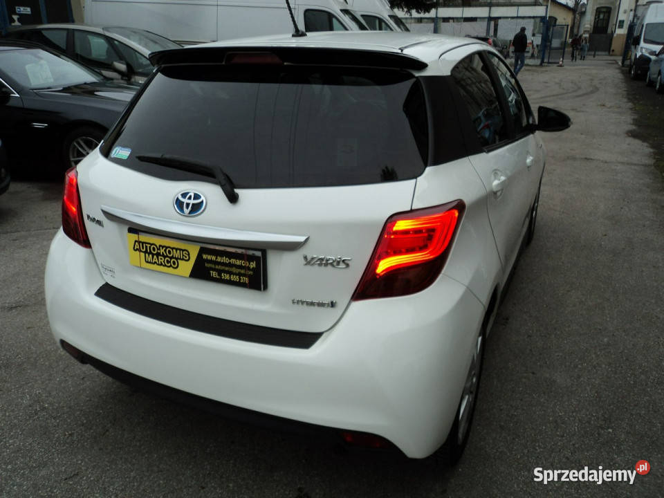 Toyota Yaris sprzedam ładną TOYOTE YARIS z 2015r biały Lublin sprzedam