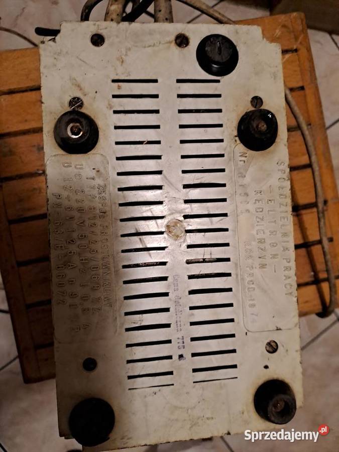 Prostownik do ładowania z czasów PRL Eltron Przemyśl sprzedam