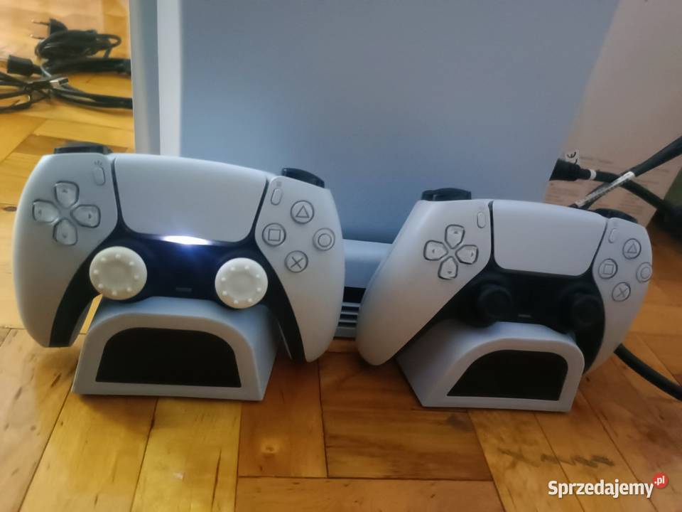 Konsola Playstation 5 z napędem CFI 1216A pad Sony Playstation