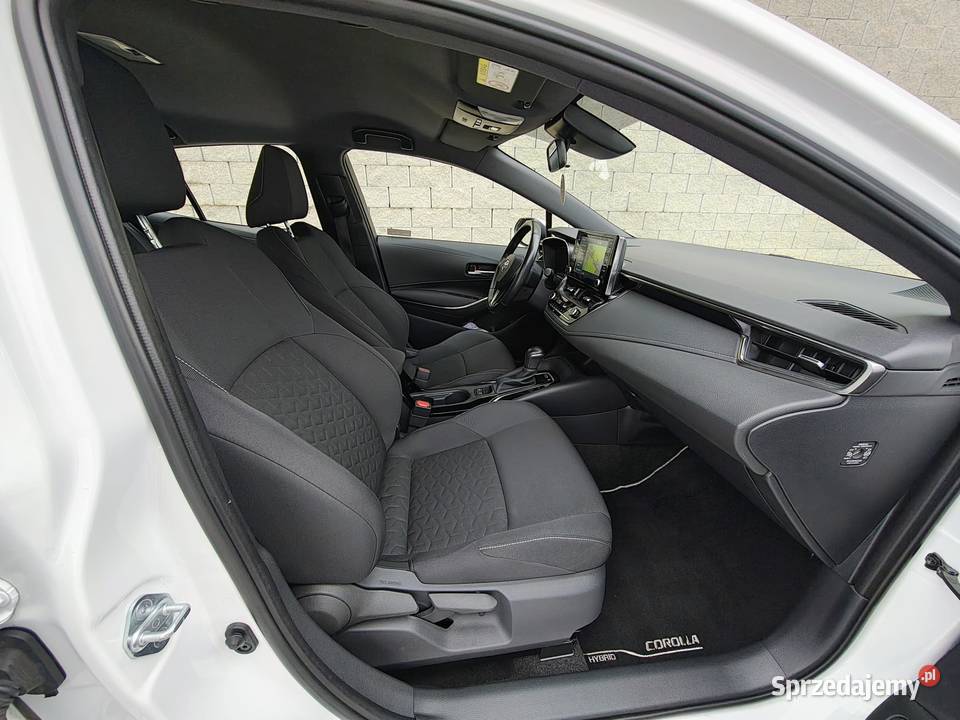 Toyota Corolla Hybrid 18 eCVT Automat LED ACC Łódź