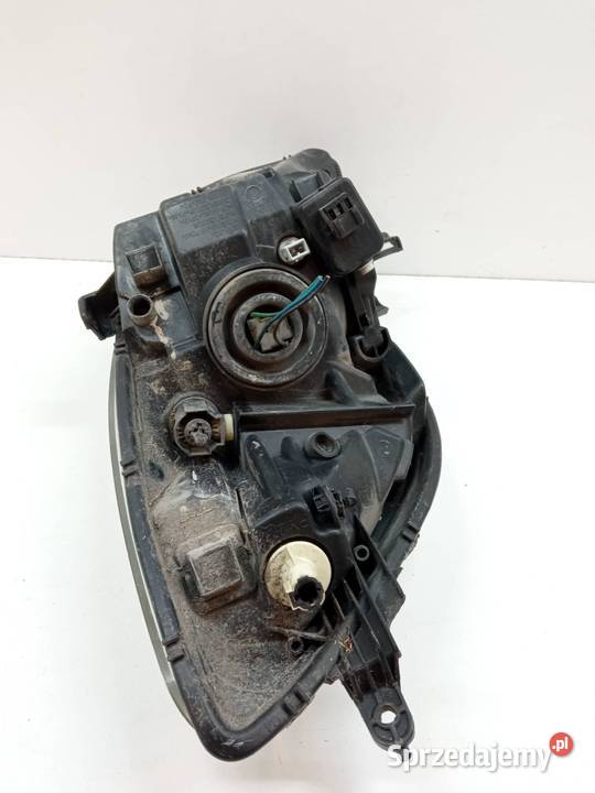 LAMPA PRZÓD PRAWA EUROPA LIFT 811100D330 Toyota Lampy przednie świętokrzyskie