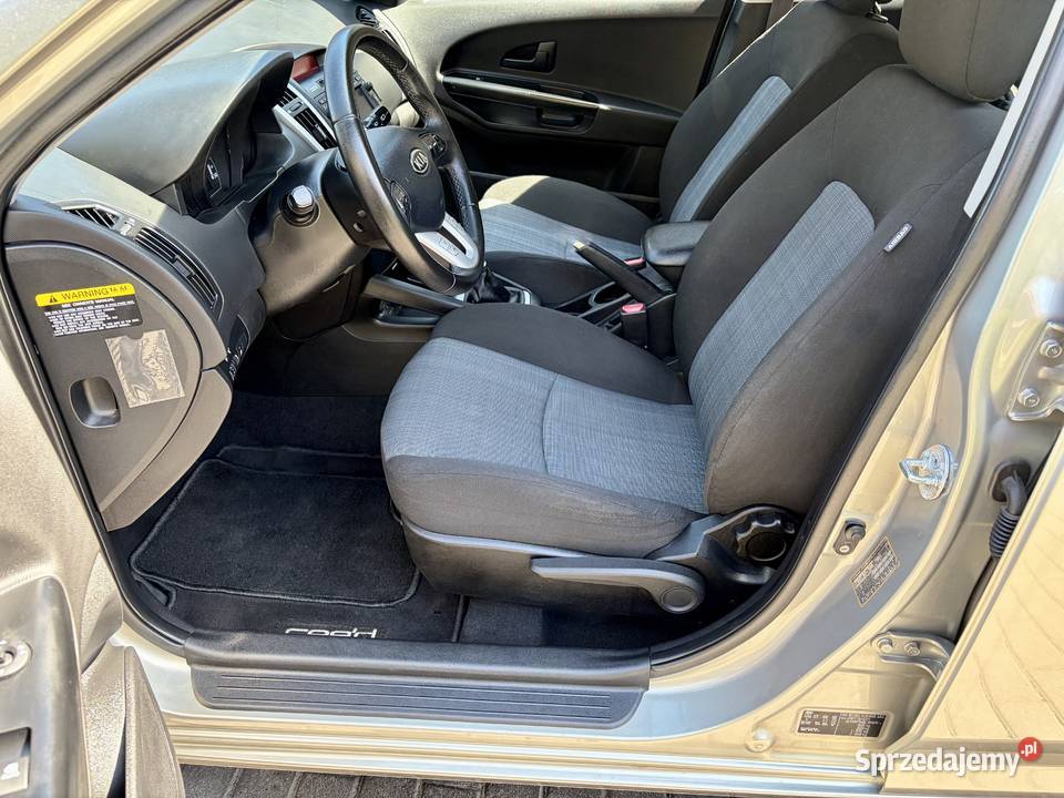 KIA Ceed Kombi 14 Benzyna Bezwypadek Wyposazona wspomaganie kierownicy mazowieckie Wieliszew
